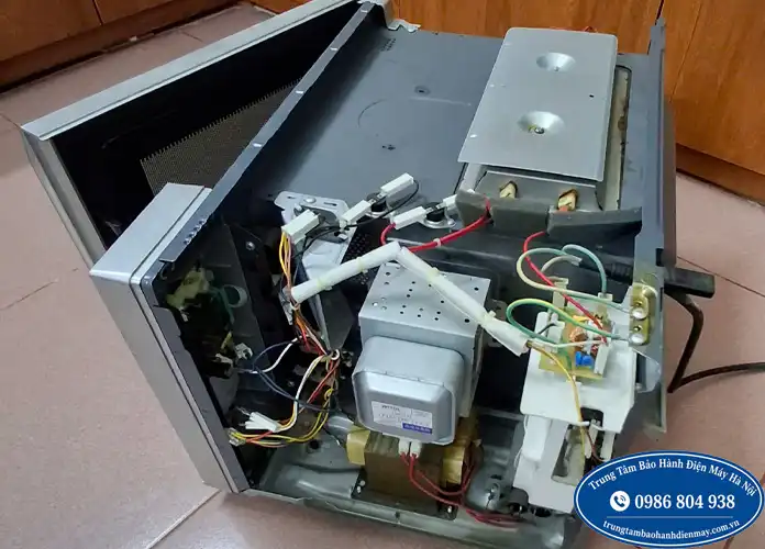 Sửa lò vi sóng Bosch không vào điện tại Hà Nội