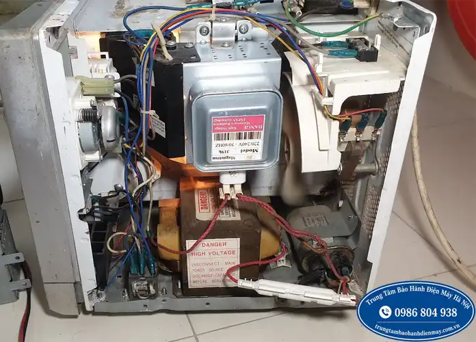 Sửa lò vi sóng LG không nóng tại Hà Nội