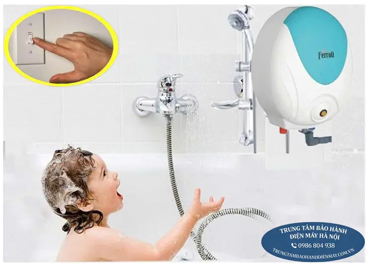 Tắt aptomat bình nóng lạnh trước khi tắm
