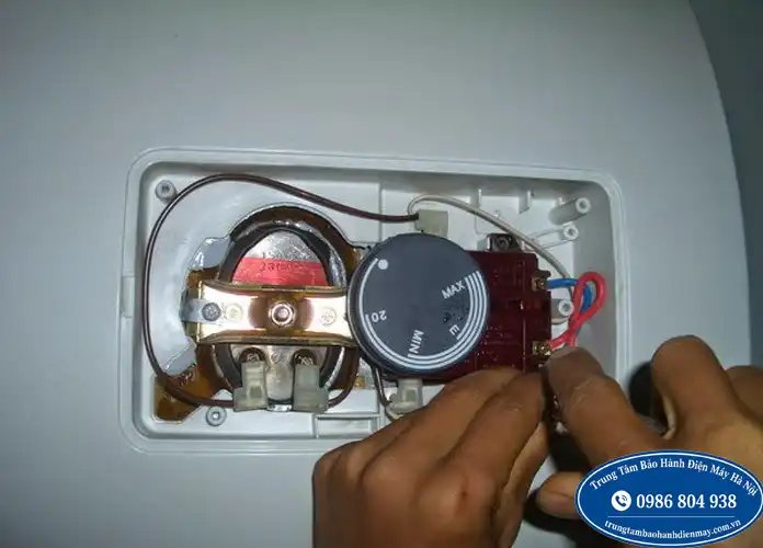 Sửa bình nóng lạnh không vào điện tại nhà