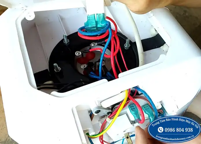 Sửa bình nóng lạnh Rossi không nóng tại Hà Nội