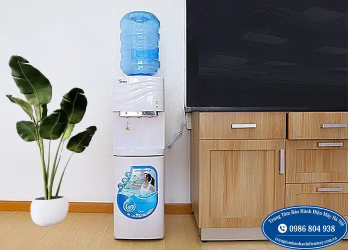 Kiểm tra cây nước Midea không vào điện tại Hà Nội