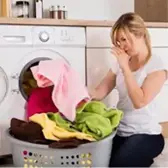 5 Sai Lầm Khi Dùng Máy Giặt Khiến Quần Áo Hôi Máy Nhanh Hỏng